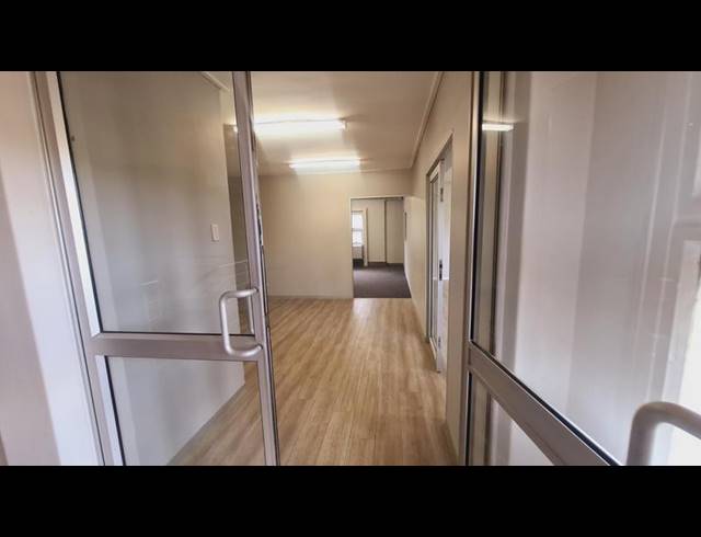 BUSINESS PROPERTY TO RENT IN LYNNWOOD